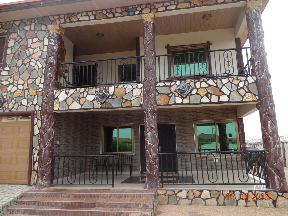 Nordik Palace Bed & Breakfast Tema Exterior photo