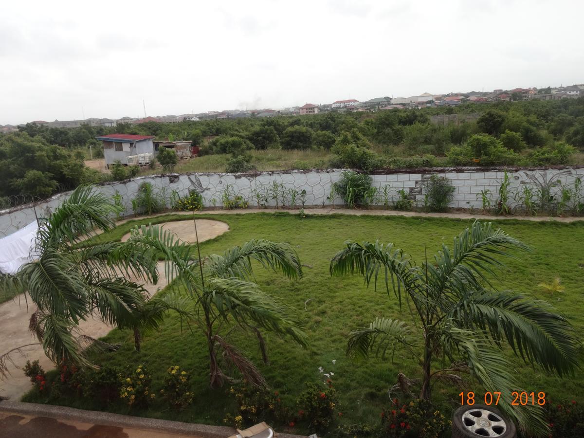 Nordik Palace Bed & Breakfast Tema Exterior photo